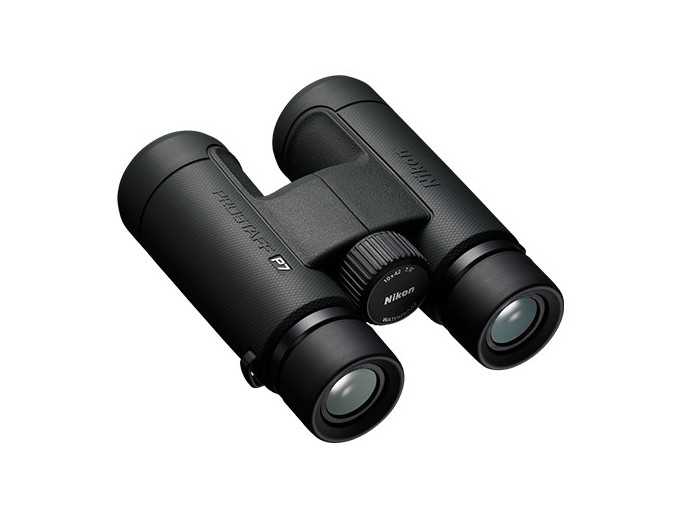 NIKON Prostaff P7  10x42