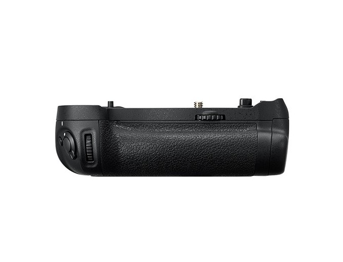 NIKON MB-D18 POIGNEE D'ALIMENTATION D850