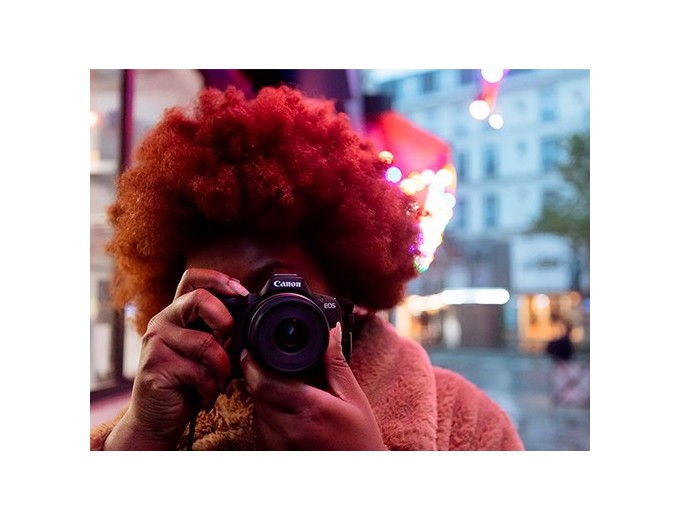 CANON EOS R50     RF-S 18-150